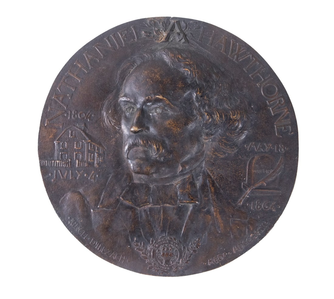 BRONZE ROUNDEL OF NATHANIEL HAWTHORNE FOR THE GROLIER CLUB, NYC: Designed by Jean-Desire Ringel d'Illzach (FR, 1849-1916), a quarter turned bust with the author's name at top centered on "The Scarlet Letter", flanked by "The House of Seven Gables" and a view of his