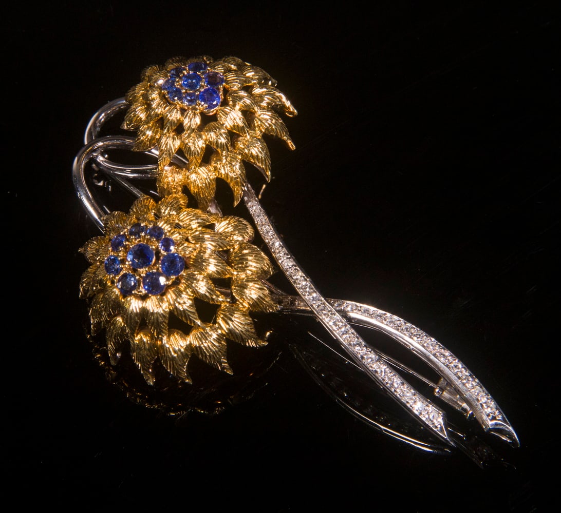 SAPPHIRE & DIAMOND BROOCH (1 of 2)