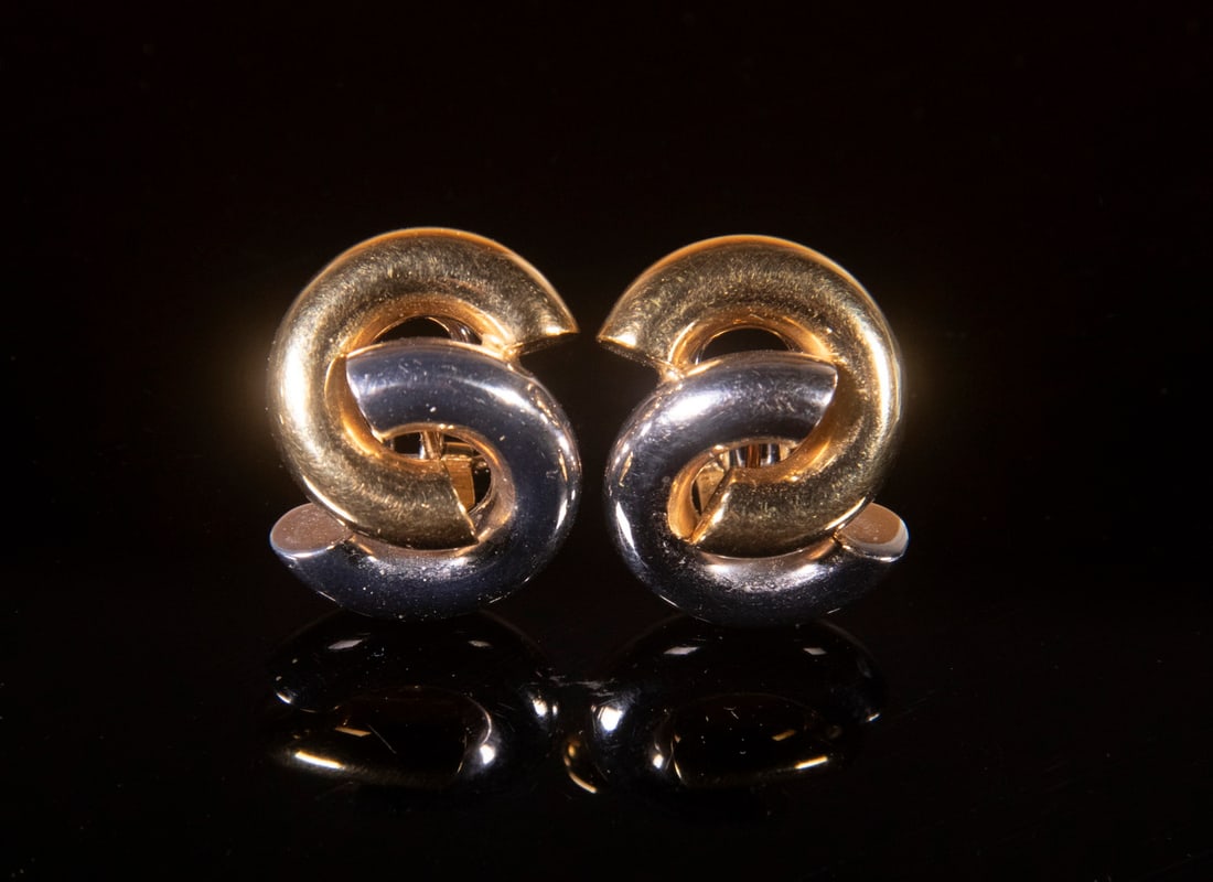 PR ROBERTO COIN GOLD EARRINGS (1 of 2)