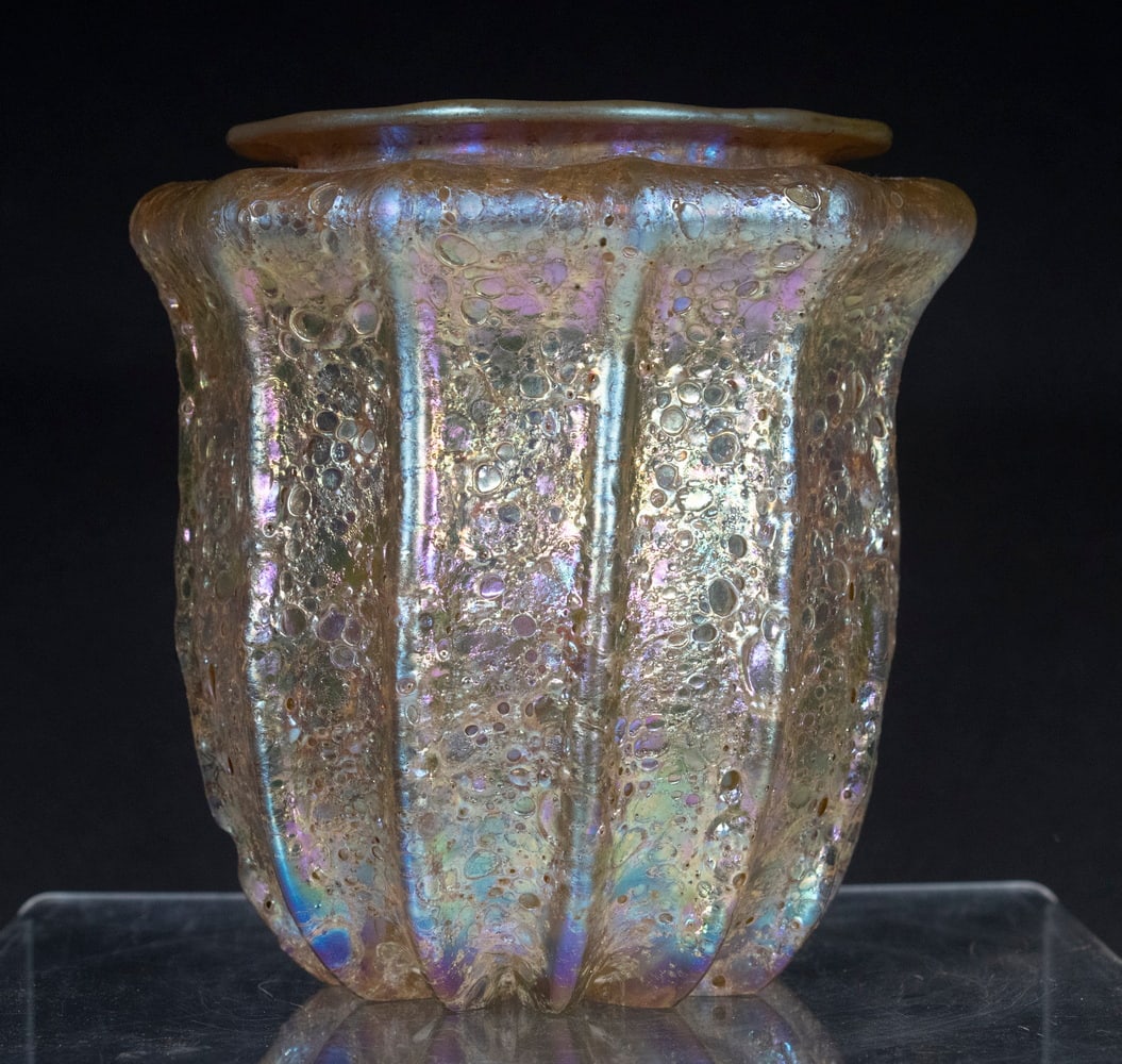 CYPRIOTE ART GLASS VASE, MANNER OF TIFFANY (1 of 2)