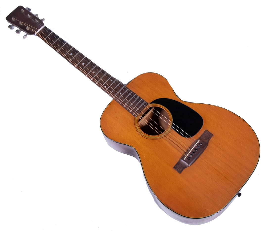 C.F. MARTIN & CO. 0-18 ACOUSTIC GUITAR: s/n 238033, 1968. Spruce top, Mahogany back and sides. With period Harptone hardshell case.