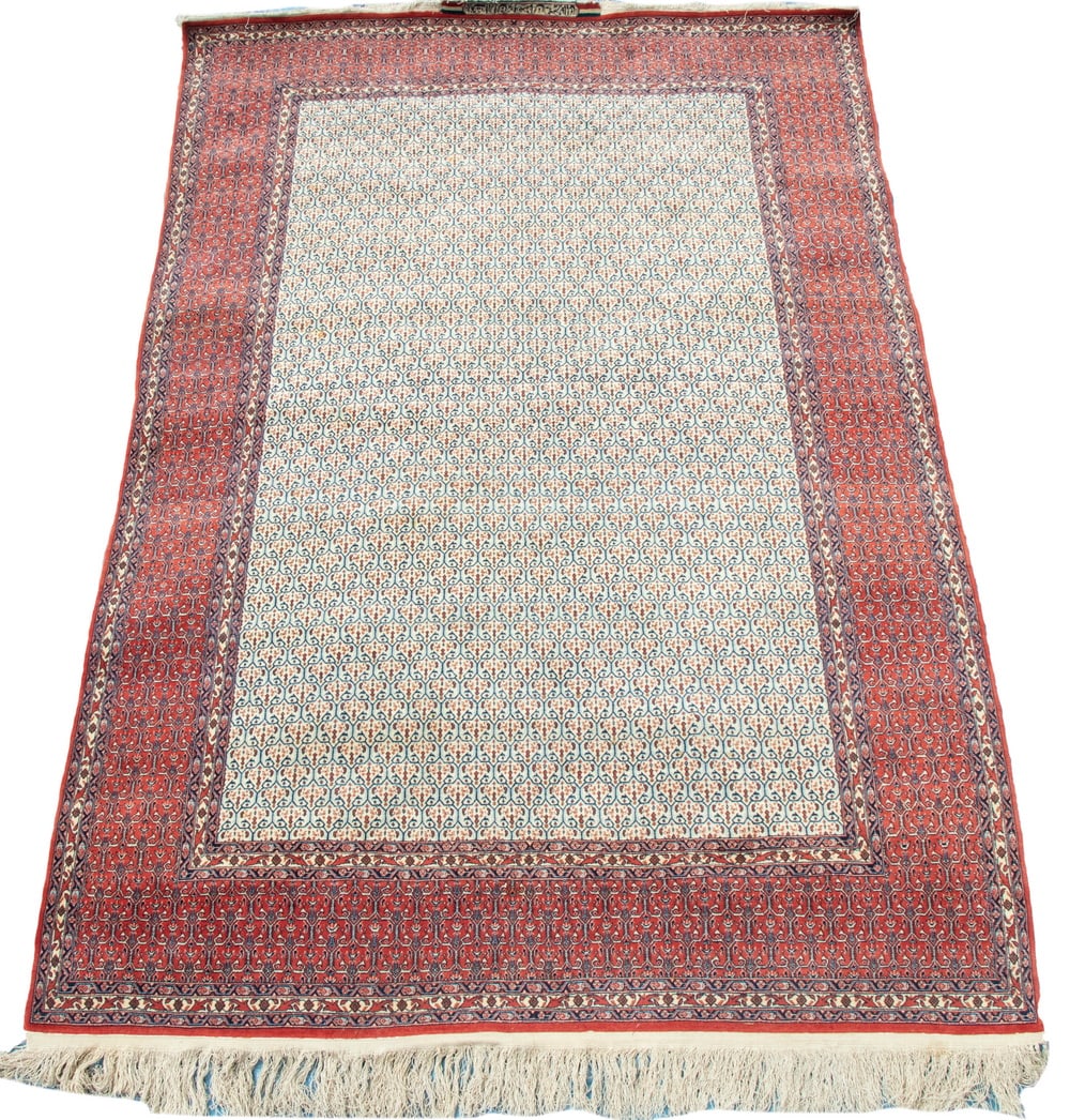 FINE PERSIAN RUG (4'10" X 7'6") (1 of 5)