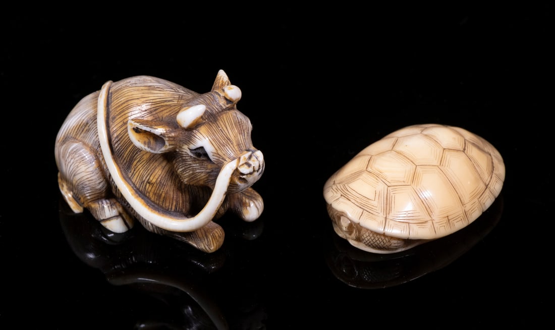 (2) JAPANESE IVORY NETSUKES, ONE SIGNED (1 of 3)