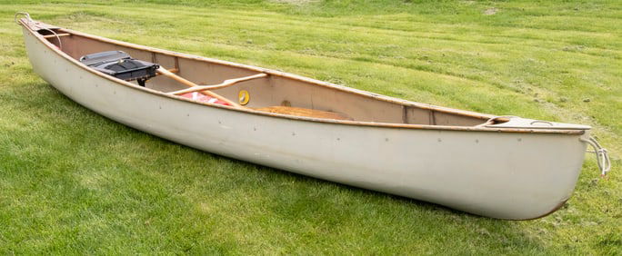 FIBERGLASS CANOE