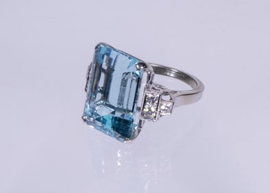 LADIES ART DECO STYLE 14K WHITE GOLD AND AQUAMARINE DINNER RING