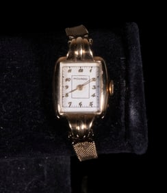 LADIES VINTAGE 18K GOLD MOVADO WRISTWATCH