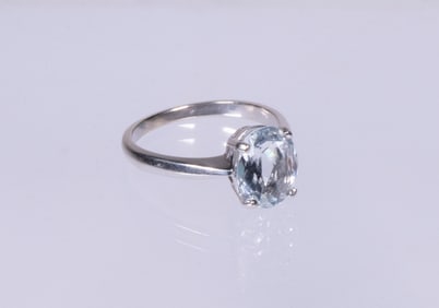 LADIES VINTAGE 14K WHITE GOLD AQUAMARINE RING