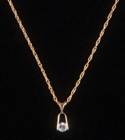 DIAMOND PENDANT ON CHAIN