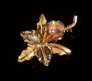 GOLD ORCHID FORM BROOCH