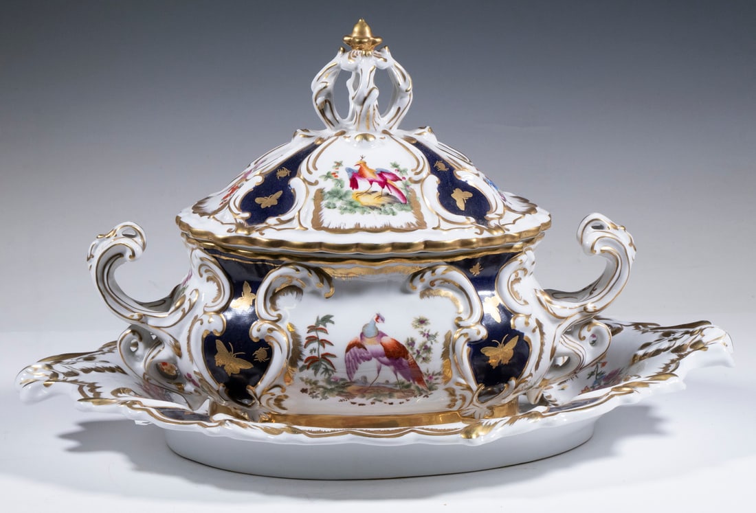 CHELSEA HOUSE REPLICA PORCELAIN TUREEN & UNDERPLATE: Contemporary Limited Edition Serving Set, #175/500, reproduction of an 18th c. soft paste tureen & plate commissioned from the Chelsea Porcelain Factory by England's King George II & Queen Charlotte, 