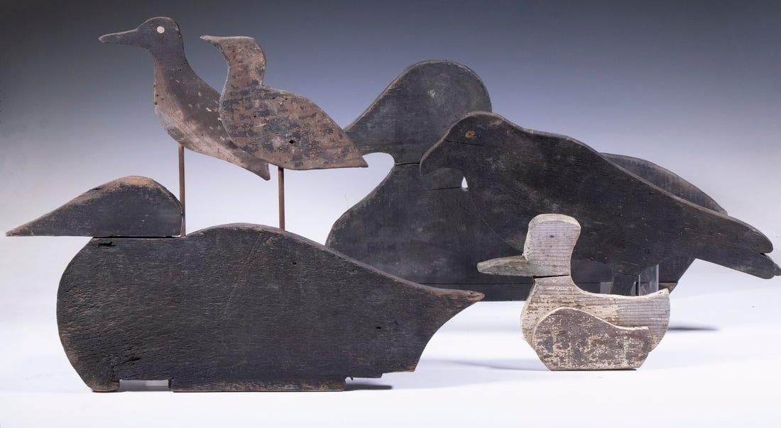 (6) CARVED BIRD SILHOUETTES: Painted Wooden Bird Collection, with two small wooden stands, incl: Standing crow, with base mounting hole, 11" high, 16" wide; Shorebird, with base mounting hole, 6 1/2" high, 8 1/2" wide; Shorebird,