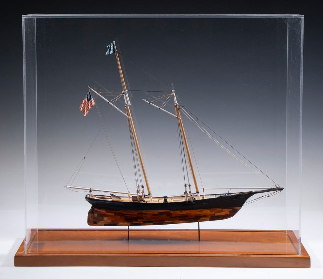 CONTEMPORARY CASED SHIP MODEL (1 of 4)