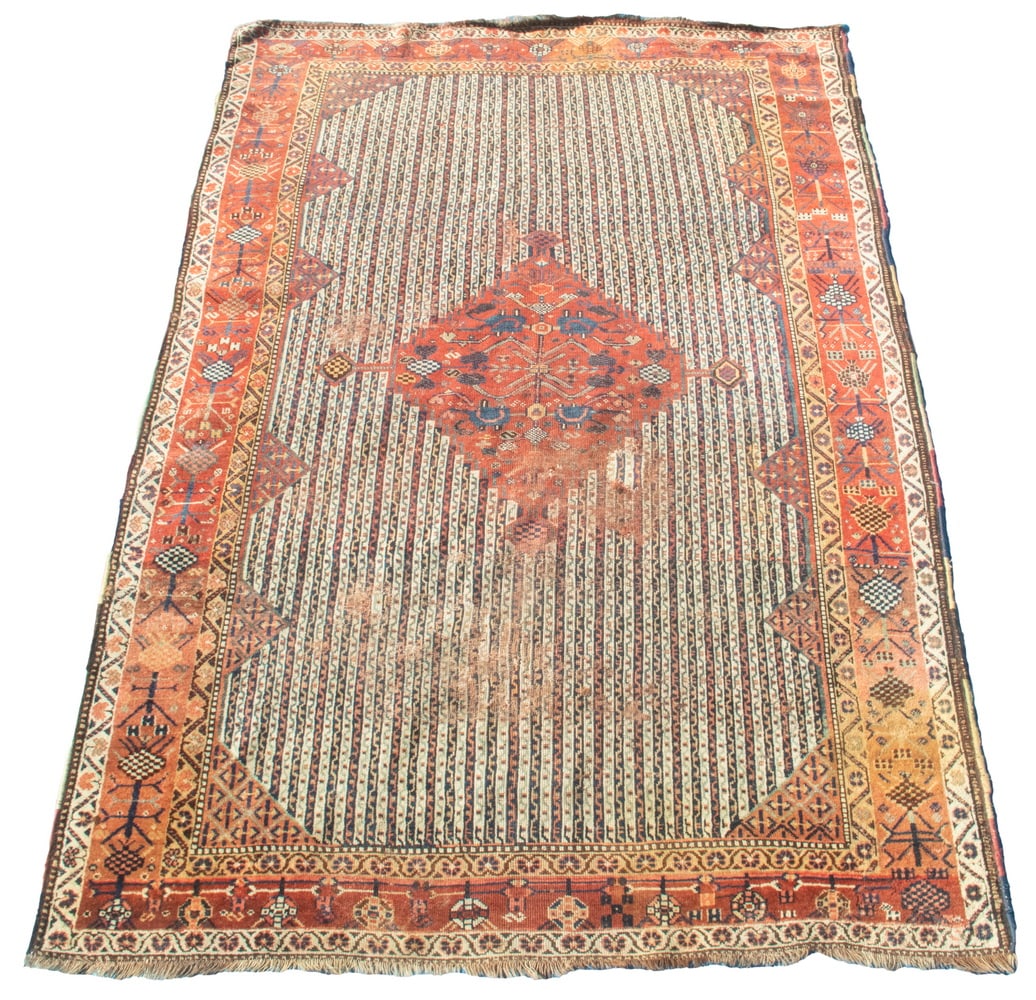 Senneh Rug (5'5" X 8'2") Auction