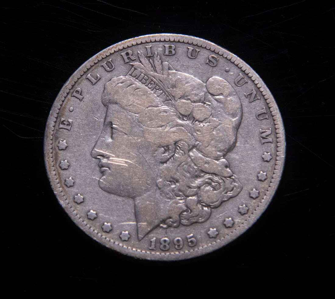 1895-O MORGAN DOLLAR (1 of 2)