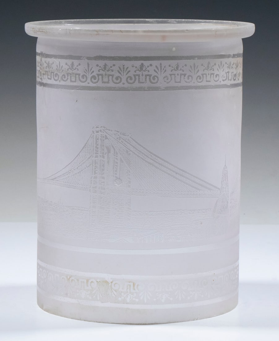 ETCHED GLASS HALL LAMP WITH BROOKLN BRIDGE COMMEMORATIVE (1 of 4)