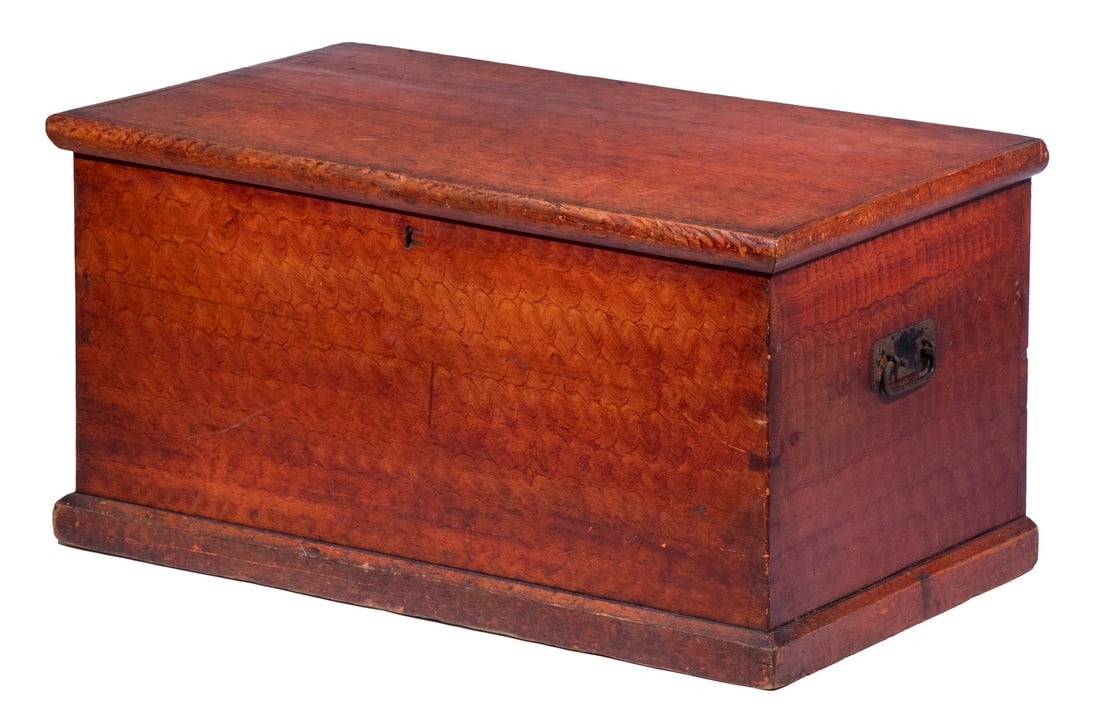 GRAIN PAINTED BLANKET CHEST (1 of 5)