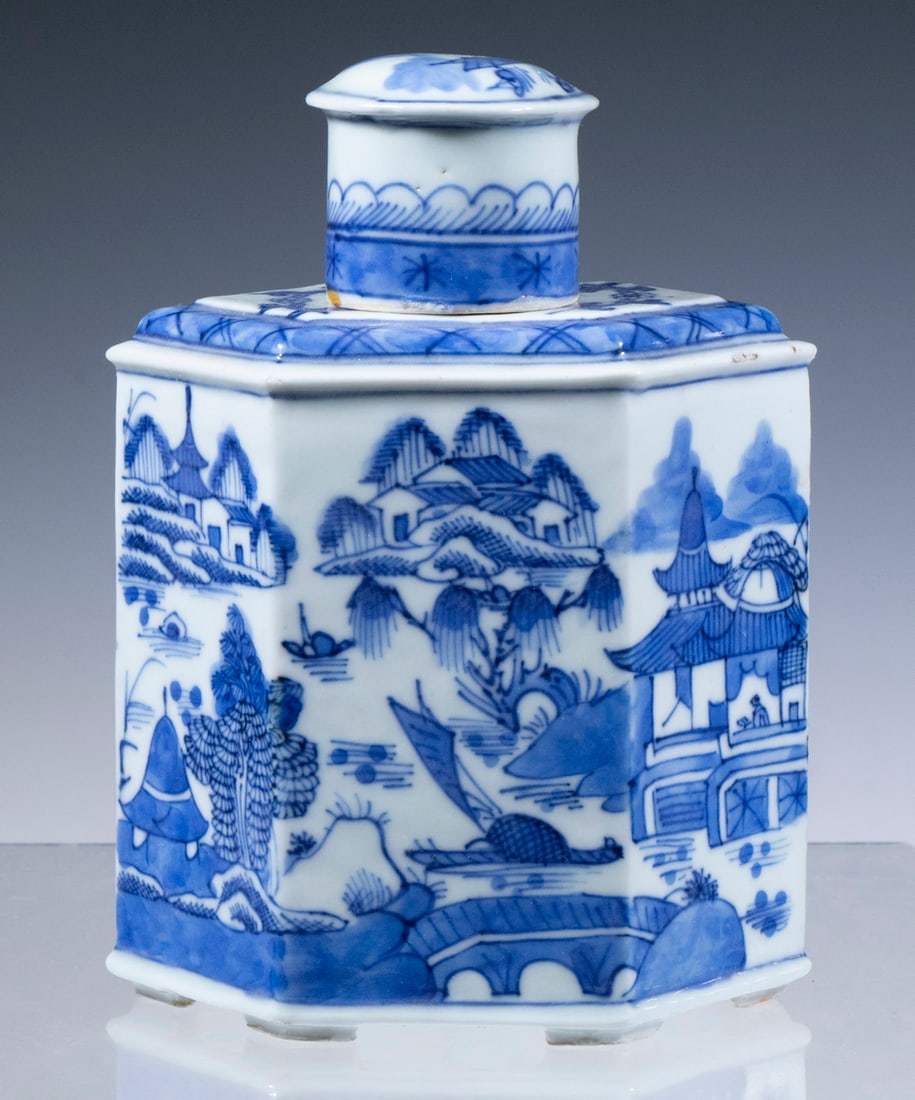 BLUE & WHITE CANTON TEA CADDY (1 of 4)