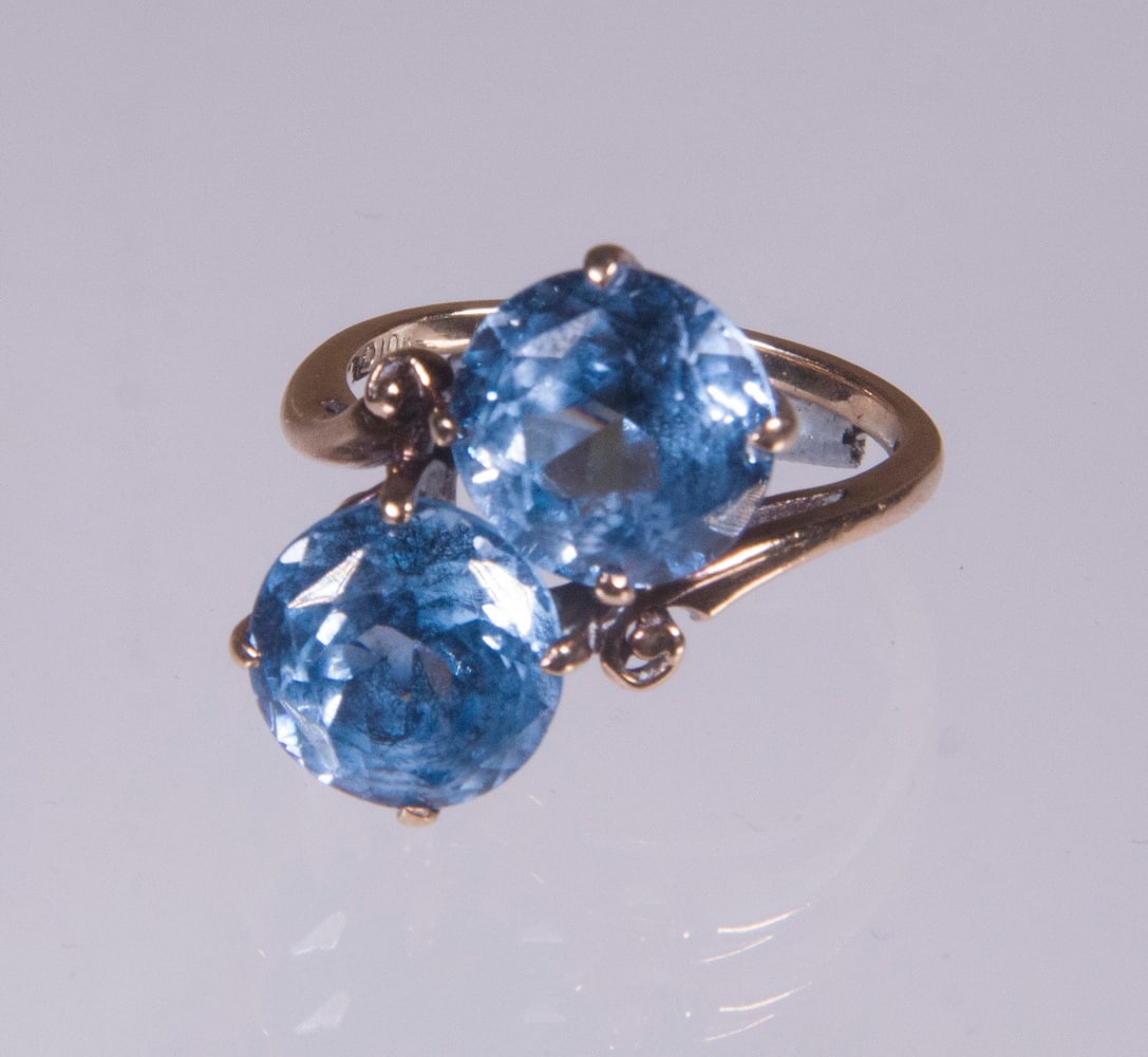 LADIES BLUE SPINEL RING (1 of 1)