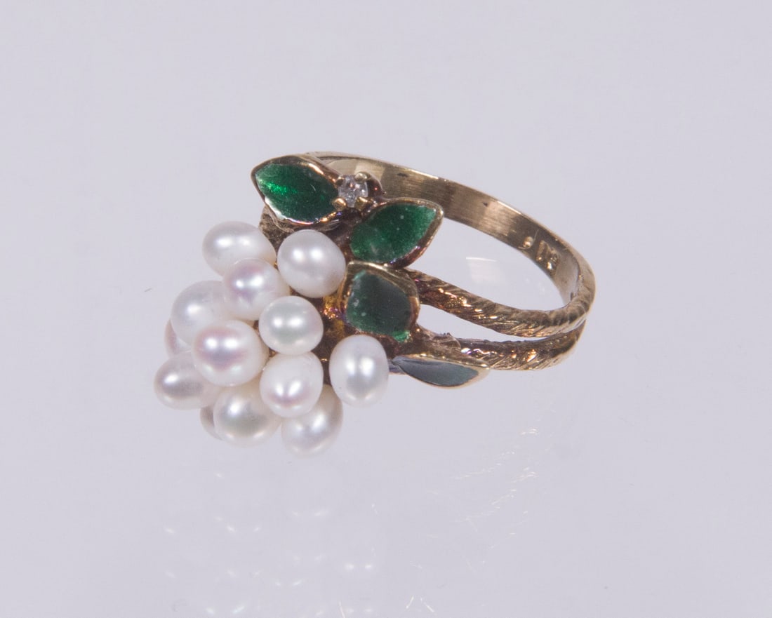 LADIES PEARL, DIAMOND & ENAMEL RING (1 of 2)