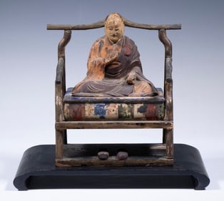 17TH-18TH C. JAPANESE PAINTED WOOD FIGURE ON PLATFORM