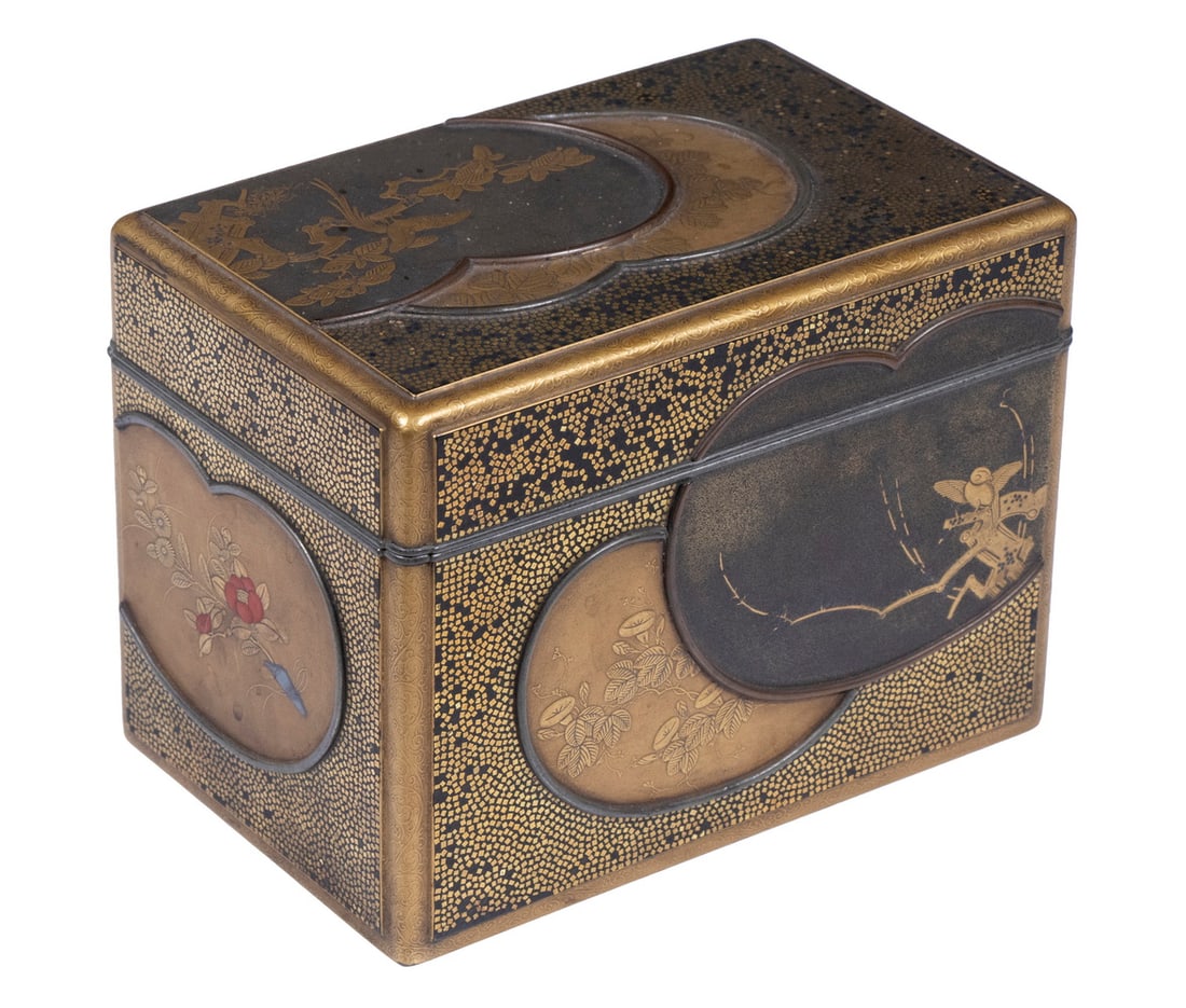 Japanese Decorative Boxes for Sale at Auction