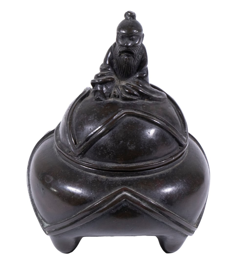 JAPANESE BRONZE COVERED BOWL: Meiji period cast bronze three-footed bowl with Confucian figure on lid, 5 1/4" x 3 3/4" diam.