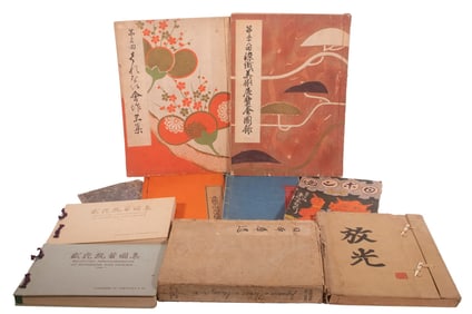 (10) VINTAGE JAPANESE BOOKS OF PRINTS, IKEBANA