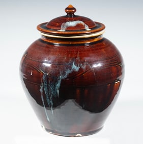JAPANESE 20TH C. MEDIUM MASHIKO WARE COVERED JAR