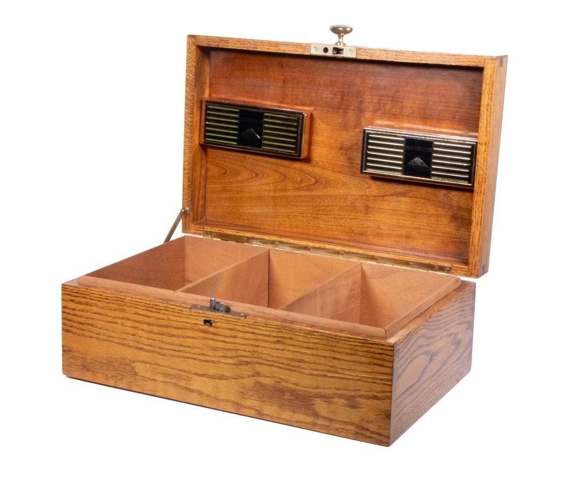 OAK CASED HUMIDOR (1 of 1)