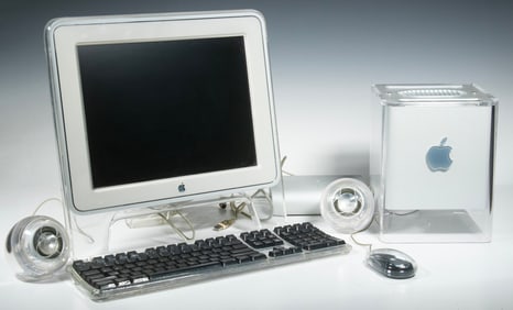 POWER MAC G4 CUBE COMPUTER WITH ACCESSORIES