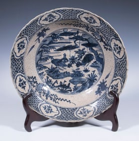CHINESE BLUE AND WHITE POTTERY BOWL