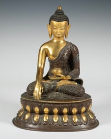 TIBETAN GILT & SILVERED BRONZE BUDDHA STATUE