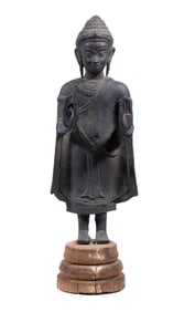 EARLY KHMER BRONZE ALTAR FIGURE