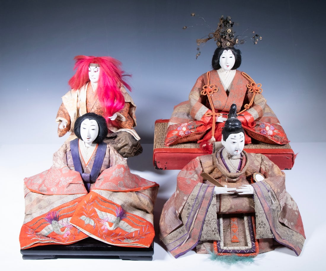 (4) JAPANESE KABUKI DOLLS (1 of 1)