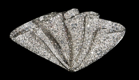 VINTAGE AMBROSI PLATINUM AND DIAMOND BROOCH