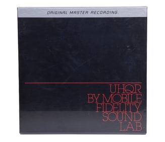 PINK FLOYD "THE DARK SIDE OF THE MOON" NUMBERED LIMITED EDITION UHQR 200G LP BOX SET (SEALED)