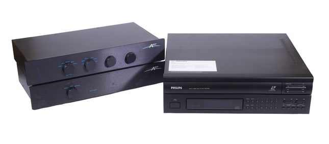 PHILLIPS CDV 400 MULTI-DISC LASERDISC PLAYER W/ 2 MFSL AMPS