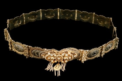 GILDED SILVER & SCENIC NIELLO WORK BELT, 31"