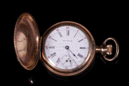 AMERICAN WALTHAM PENDANT WATCH
