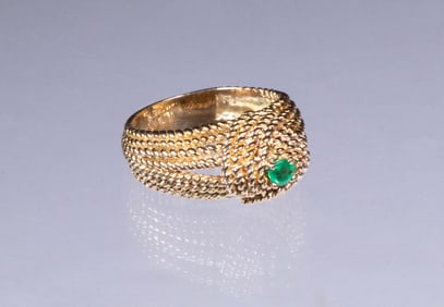 VINTAGE EMERALD AND 14K GOLD LADIES RING