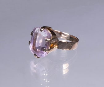 ANTIQUE AMETHYST AND 14K GOLD LADIES RING