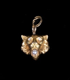 14K GOLD, PRARL AND DIAMOND LION HEAD PENDANT
