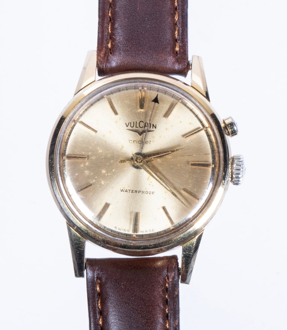 VULCAIN WATCH CO. VINTAGE MEN'S WRISTWATCH VULCAIN CRICKET (1 of 2)
