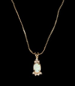 14K GOLD OPAL AND DIAMOND PENDANT NECKLACE
