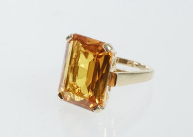 14K GOLD LADYS RING