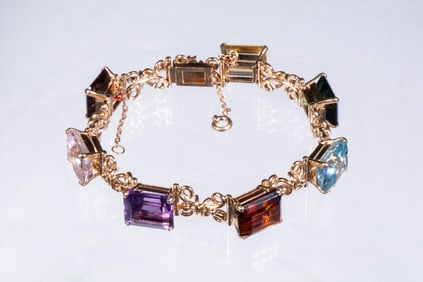 14K GOLD AND MULTI-GEMSTONE BRACELET