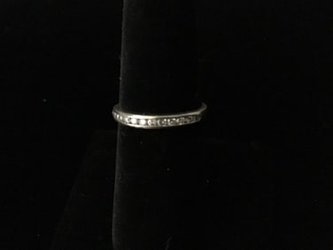 14K WHITE GOLD AND DIAMOND RING