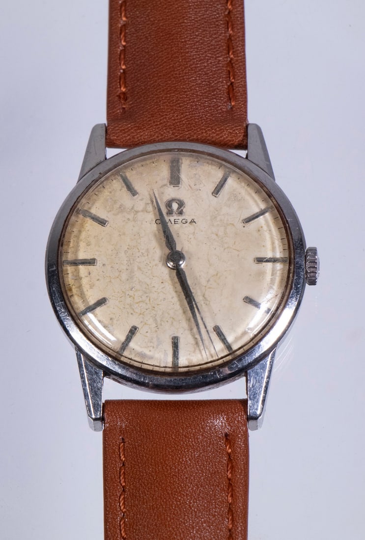 OMEGA 1950's ERA MANUAL WIND WRISTWATCH (1 of 2)