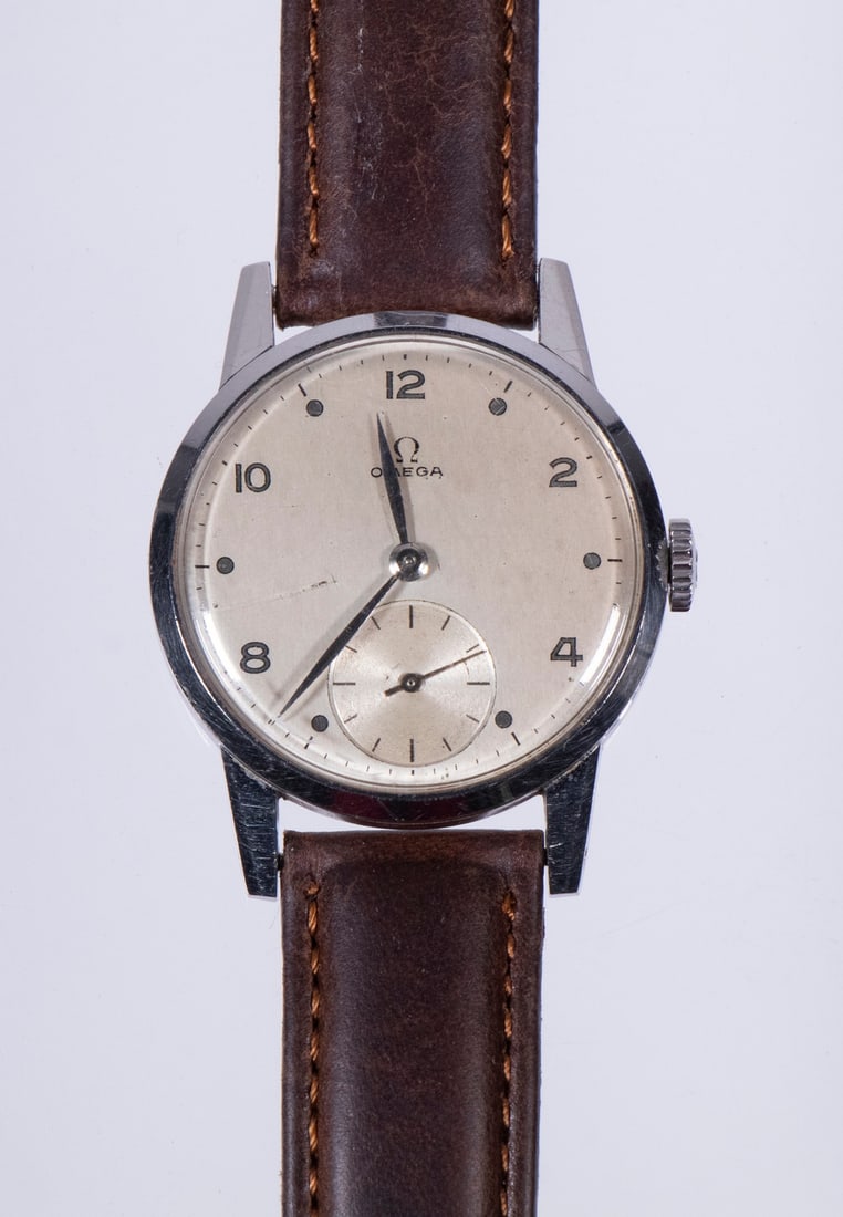 OMEGA STAINLESS STEEL WRISTWATCH (1 of 2)