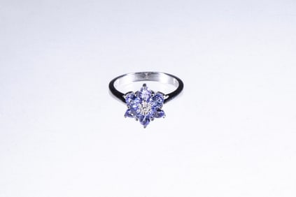 14K WHITE GOLD, IOLITE AND DIAMOND RING